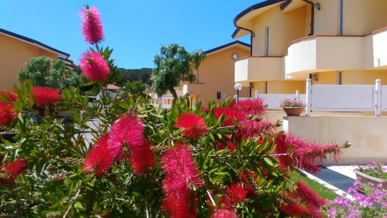 Conca Degli Dei Aparthotel Paestum Exterior photo